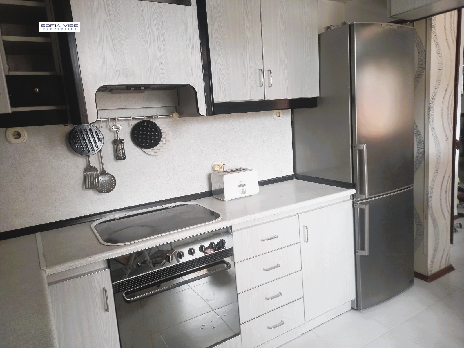 Дава под наем 4-СТАЕН, гр. София, Банишора, снимка 2 - Апартаменти - 56117622