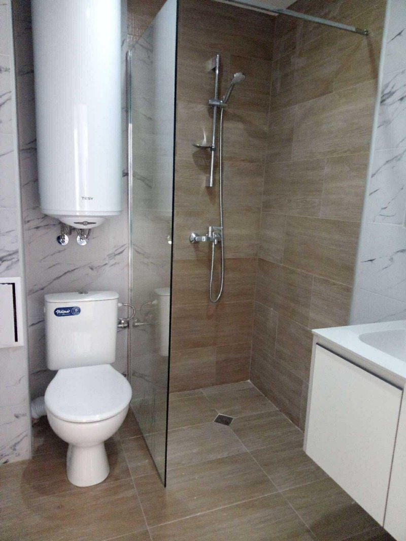 Издаје се  1 спаваћа соба Варна , Вазраждане 3 , 70 м2 | 71954996 - слика [6]
