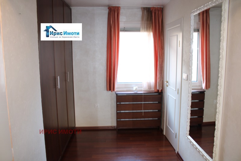 Дава под наем 4-СТАЕН, гр. София, Изток, снимка 4 - Апартаменти - 52613839