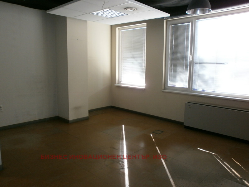 Дава под наем ОФИС, гр. София, 7-ми 11-ти километър, снимка 7 - Офиси - 50618348