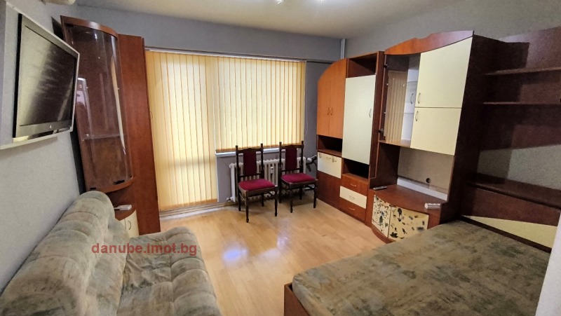 Дава под наем 4-СТАЕН, гр. Русе, Родина 1, снимка 8 - Апартаменти - 53172277