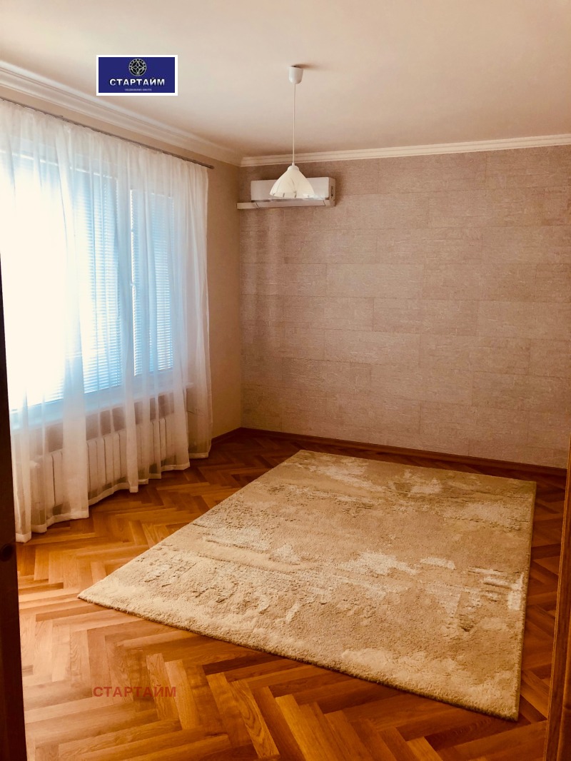 Дава под наем  3-стаен град София , Център , 120 кв.м | 75185393 - изображение [16]