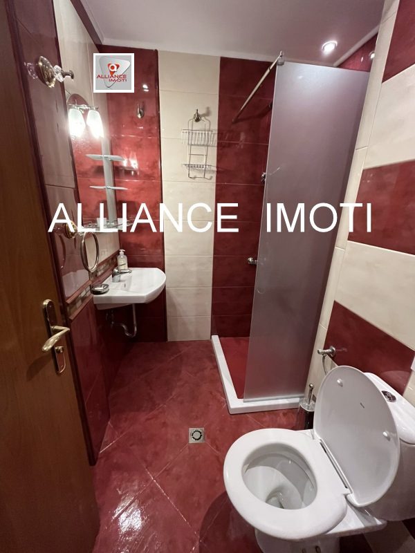 Издаје се  2 спаваће собе Софија , Стрелбиште , 130 м2 | 90864169 - слика [8]