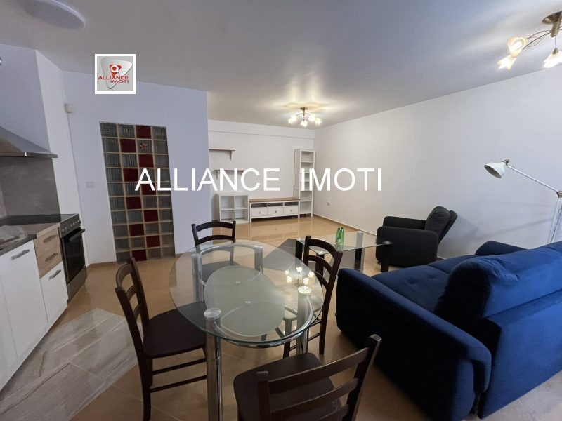 Издаје се  2 спаваће собе Софија , Стрелбиште , 130 м2 | 90864169