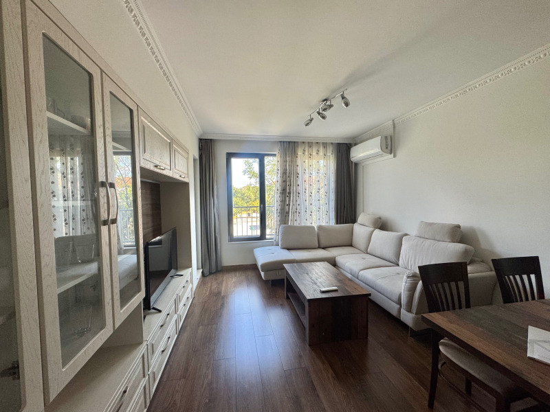 Zu vermieten  2 Schlafzimmer Sofia , Zona B-5 , 95 qm | 12152589