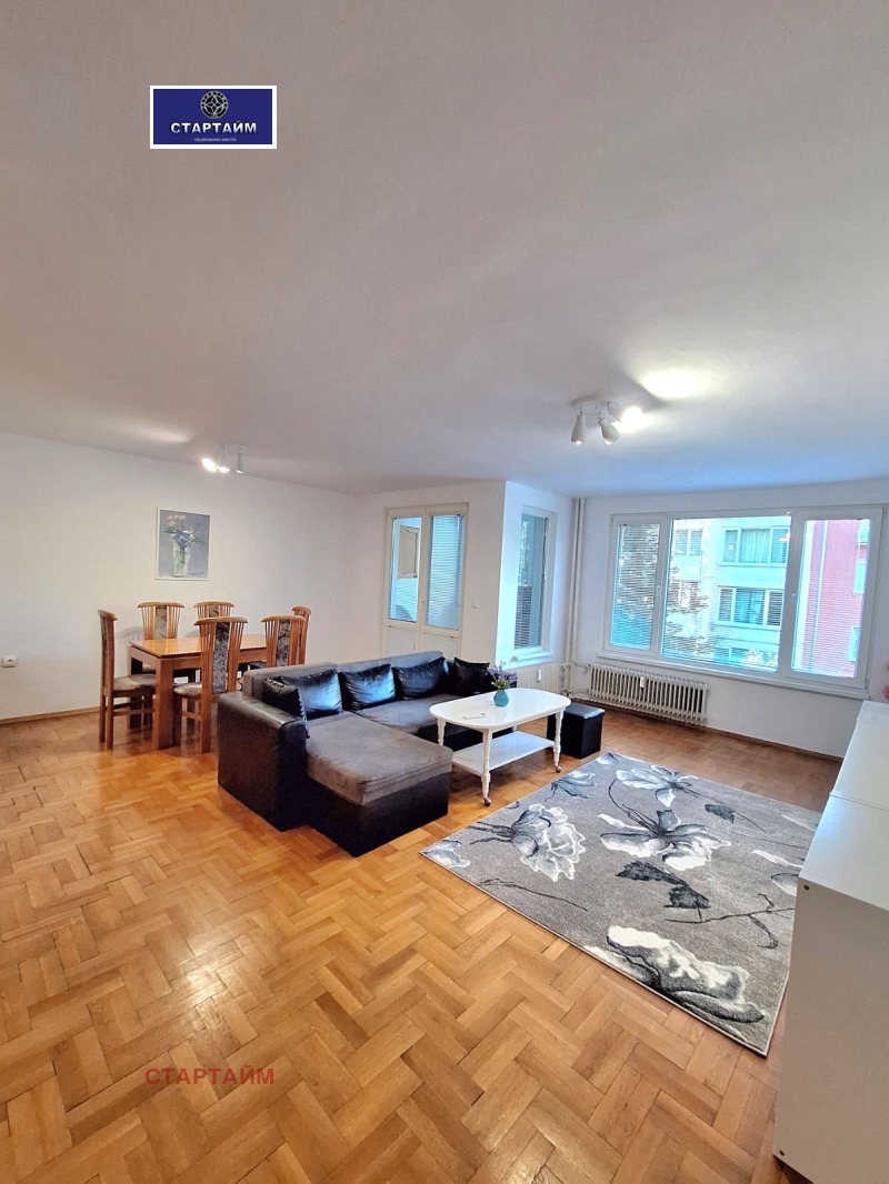 A louer  2 chambres Sofia , Geo Milev , 115 m² | 74127057