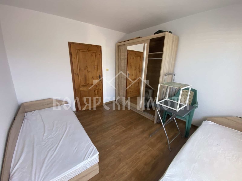 Дава под наем 3-СТАЕН, гр. Велико Търново, Колю Фичето, снимка 4 - Апартаменти - 53279573