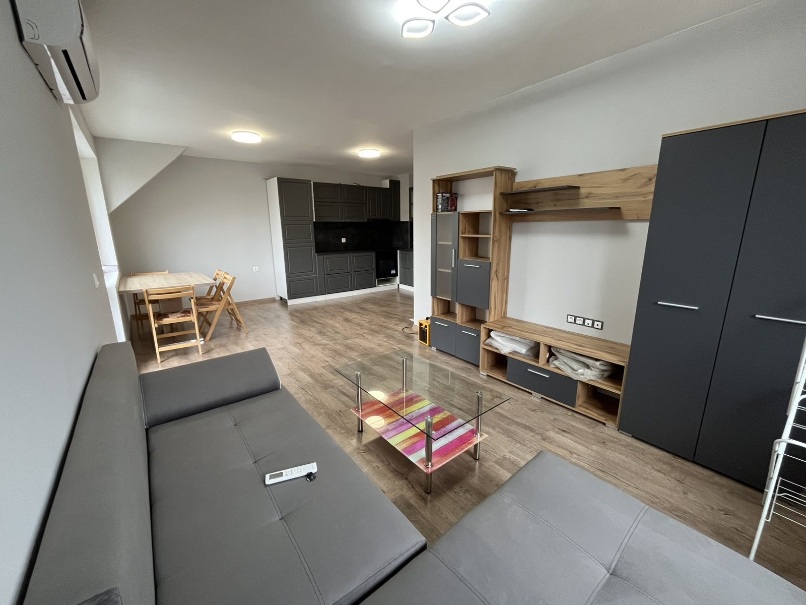 Дава под наем 2-СТАЕН, гр. София, Център, снимка 2 - Апартаменти - 54222909