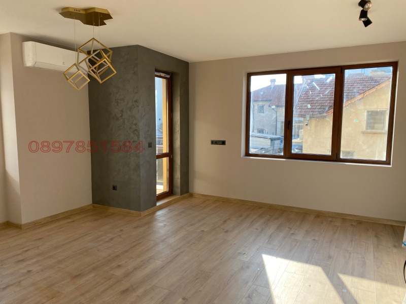 Para alugar  2 quartos Sofia , Nadejda 3 , 70 m² | 95301930