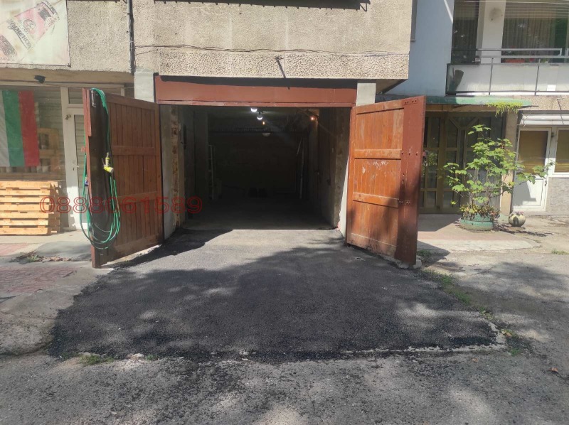 Дава под наем ГАРАЖ, ПАРКОМЯСТО, гр. София, Център, снимка 3 - Гаражи и паркоместа - 52881498