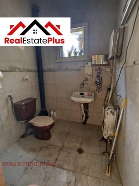 Industribygning Shirok tsentar, Pleven 4