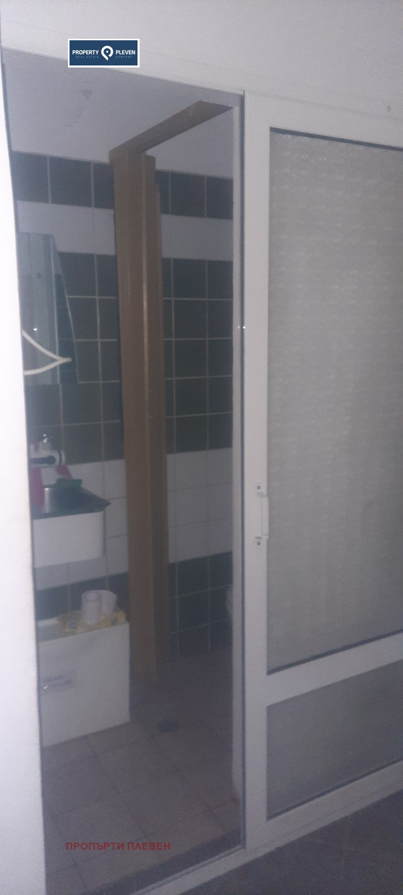 Дава под наем МАГАЗИН, гр. Плевен, Идеален център, снимка 3 - Магазини - 52663116