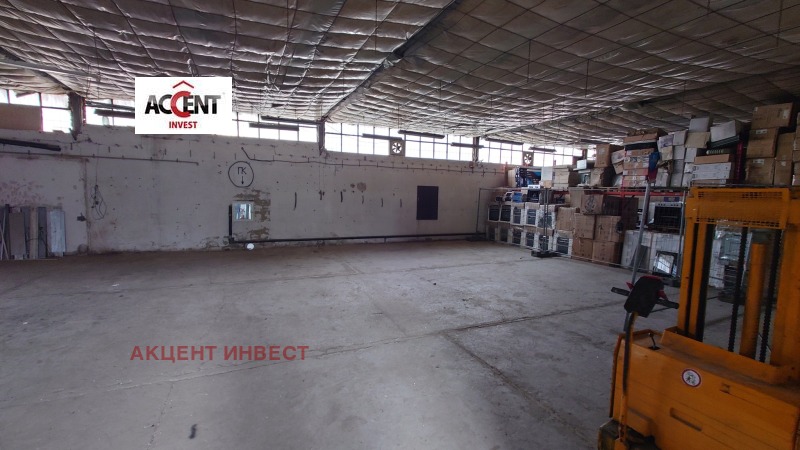 Дава под Наем СКЛАД в град Варна, Западна промишлена зона - 400 кв.м / 1 750 € » 3 422.70 лв., АКЦЕНТ ИНВЕСТ