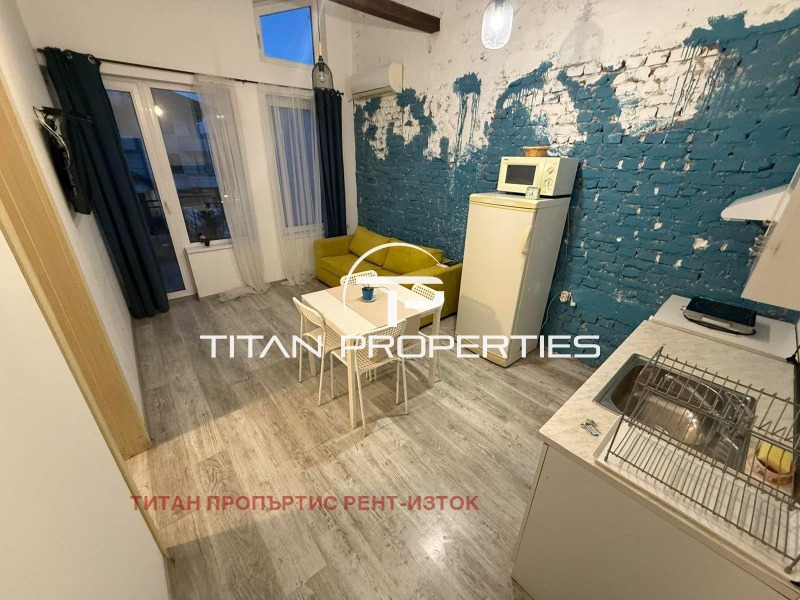 Дава под наем 2-СТАЕН, гр. Бургас, Сарафово, снимка 2 - Апартаменти - 53259181