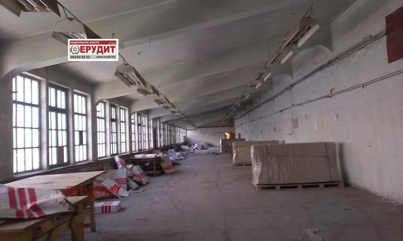 For Rent  Storage Ruse , Promishlena zona - Zapad , 300 sq.m | 78229608 - image [2]