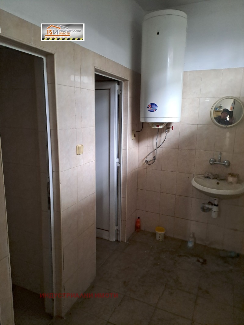 Дава под наем СКЛАД, гр. Пловдив, Индустриална зона - Север, снимка 15 - Складове - 46452415