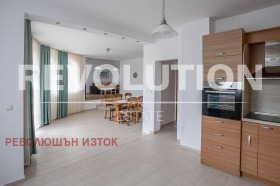 House m-t Alen mak, Varna 3