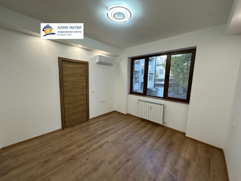 Zu vermieten  1 Schlafzimmer Sofia , Zentar , 44 qm | 93806842 - Bild [2]