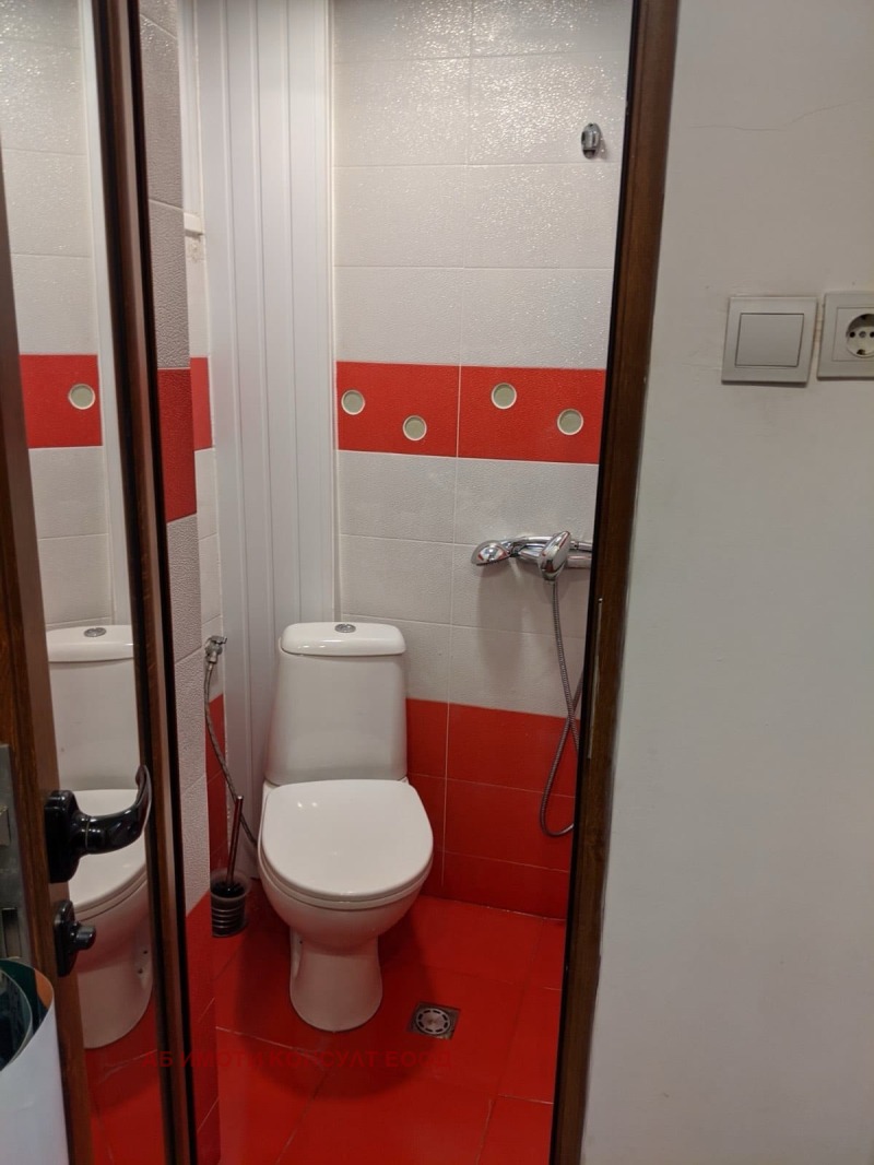 Дава под наем 2-СТАЕН, гр. София, Център, снимка 6 - Апартаменти - 52996632