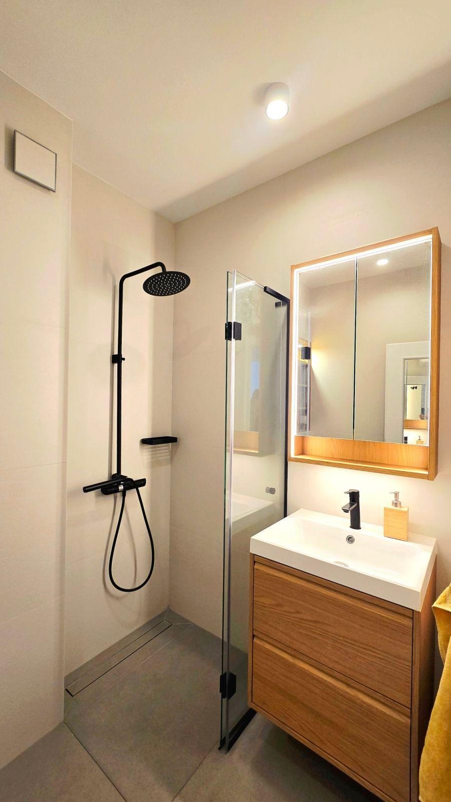 Дава под наем 2-СТАЕН, гр. София, Лозенец, снимка 10 - Апартаменти - 53244335