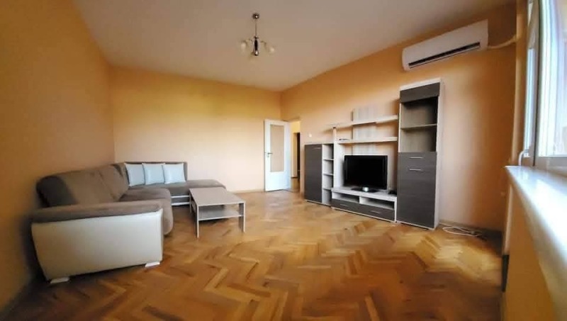 Дава под Наем 4-СТАЕН в град Велико Търново, Център - 95 кв.м / 420 € » 821.45 лв., ПРОПЪР ХОУМС ООД