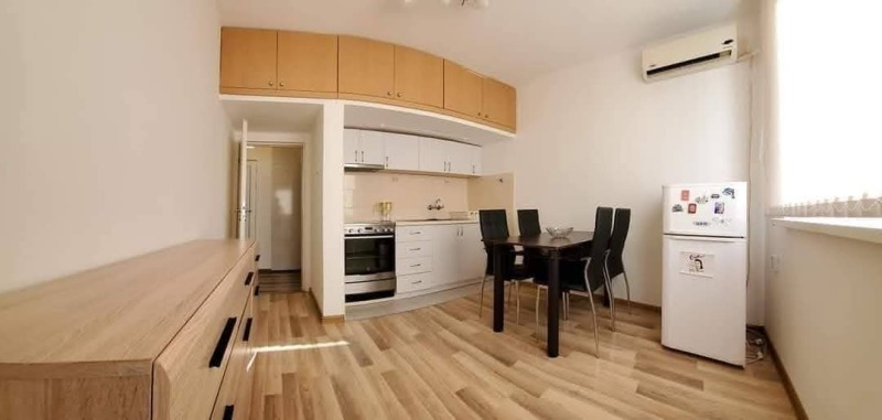 Zu vermieten  3 Schlafzimmer Weliko Tarnowo , Zentar , 95 qm | 59917013 - Bild [3]