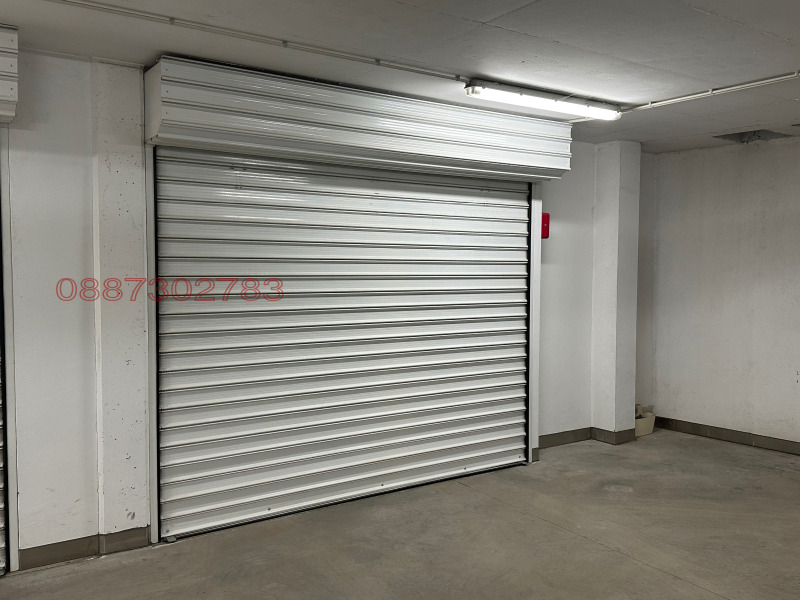 Дава под наем ГАРАЖ, ПАРКОМЯСТО, гр. Плевен, Широк център