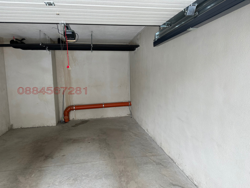 Дава под наем ГАРАЖ, ПАРКОМЯСТО, гр. Плевен, Широк център, снимка 5 - Гаражи и паркоместа - 53519771