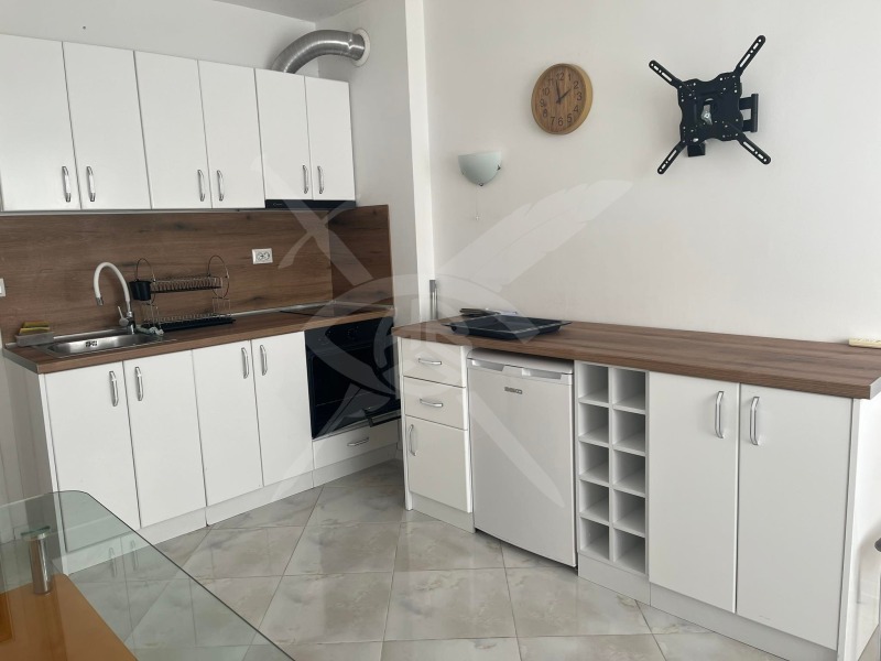 Дава под Наем 2-СТАЕН в град Варна, Левски 1 - 50 кв.м / 375 € » 733.44 лв., ЕКС НВД ООД