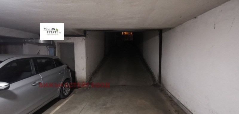 Дава под наем ГАРАЖ, ПАРКОМЯСТО, гр. София, Зона Б-18, снимка 2 - Гаражи и паркоместа - 53030069