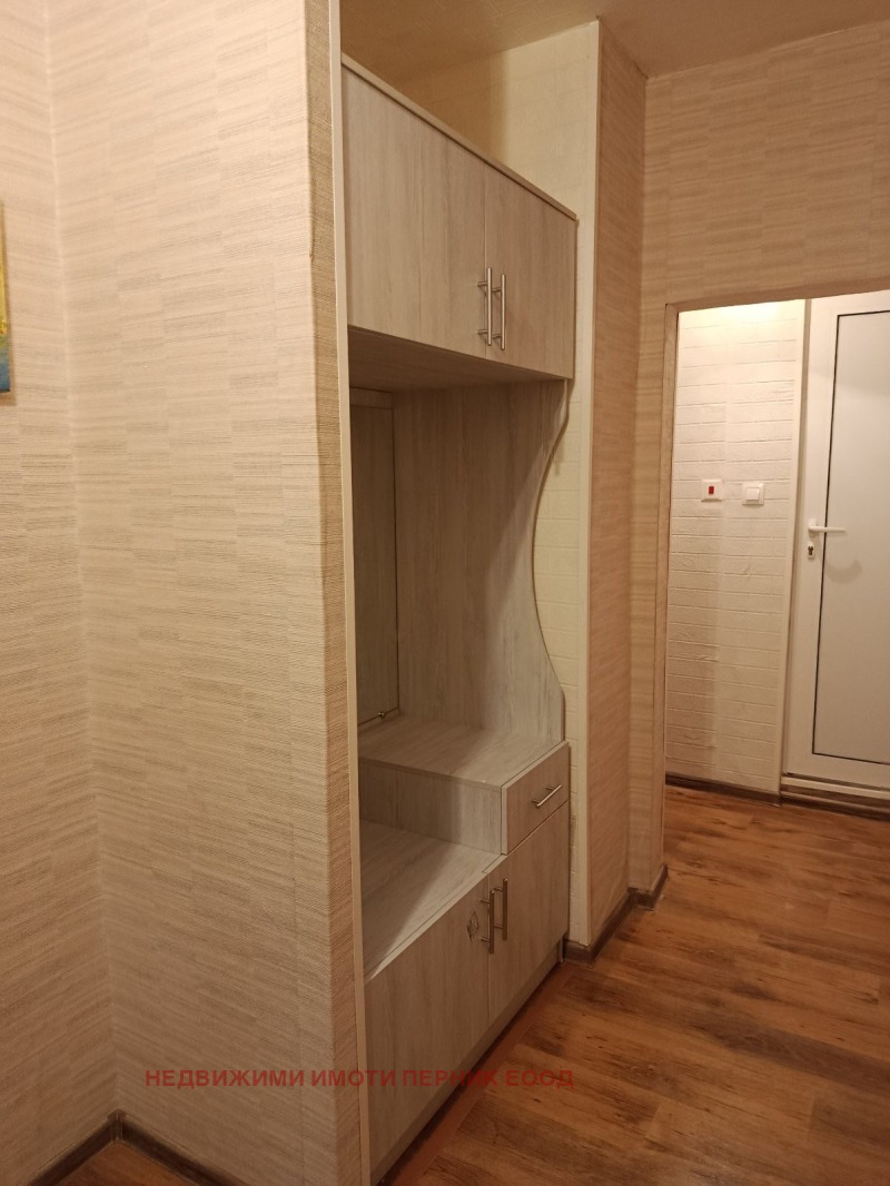 Дава под наем 2-СТАЕН, гр. Радомир, област Перник, снимка 10 - Апартаменти - 52747874