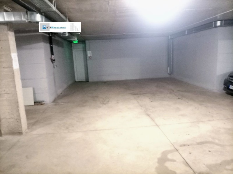 Дава под наем ГАРАЖ, ПАРКОМЯСТО, гр. София, Обеля 2, снимка 7 - Гаражи и паркоместа - 52696557