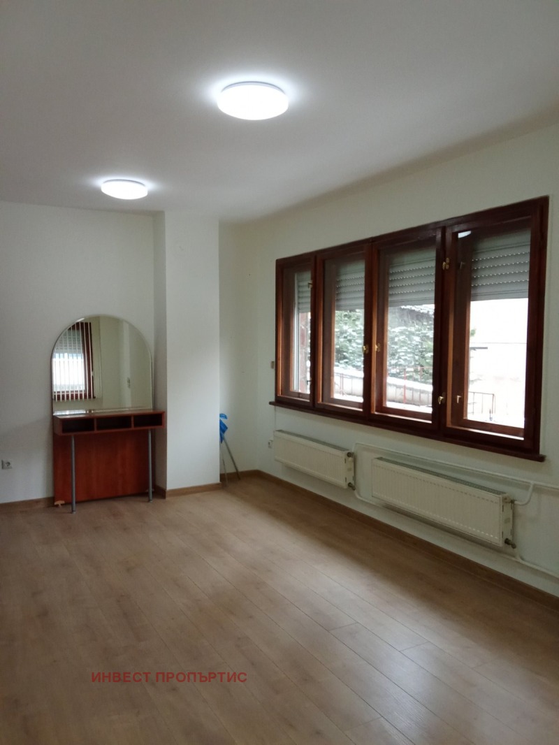 Дава под Наем 2-СТАЕН в град София, Лозенец - 55 кв.м / 700 € » 1 369.08 лв., ИНВЕСТ ПРОПЪРТИС