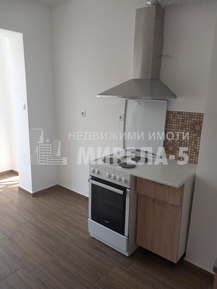 Zu vermieten  1 Schlafzimmer Ruse , Wazraschdane , 65 qm | 65406442 - Bild [2]