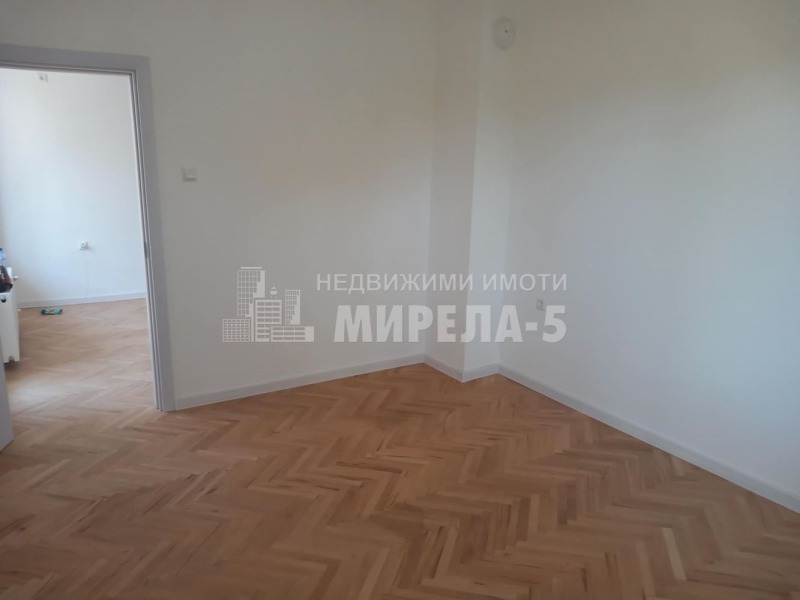 Zu vermieten  1 Schlafzimmer Ruse , Wazraschdane , 65 qm | 65406442 - Bild [12]