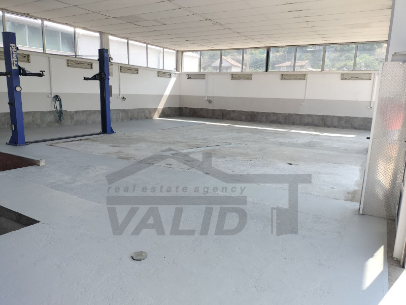 K pronájmu  Průmyslová budova Ruse , Centralen južen rajon , 255 m2 | 41550871 - obraz [6]