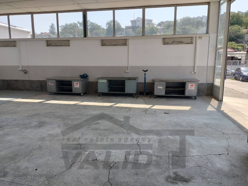 K pronájmu  Průmyslová budova Ruse , Centralen južen rajon , 255 m2 | 41550871 - obraz [8]