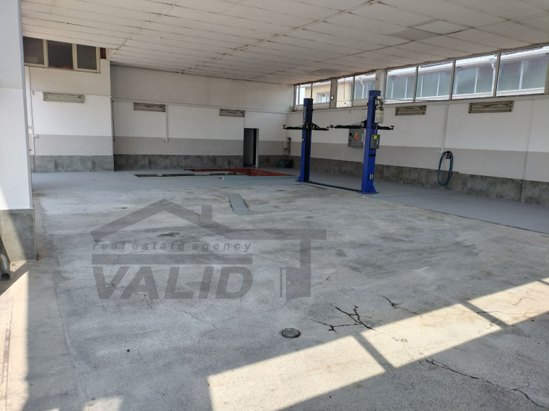 K pronájmu  Průmyslová budova Ruse , Centralen južen rajon , 255 m2 | 41550871 - obraz [7]