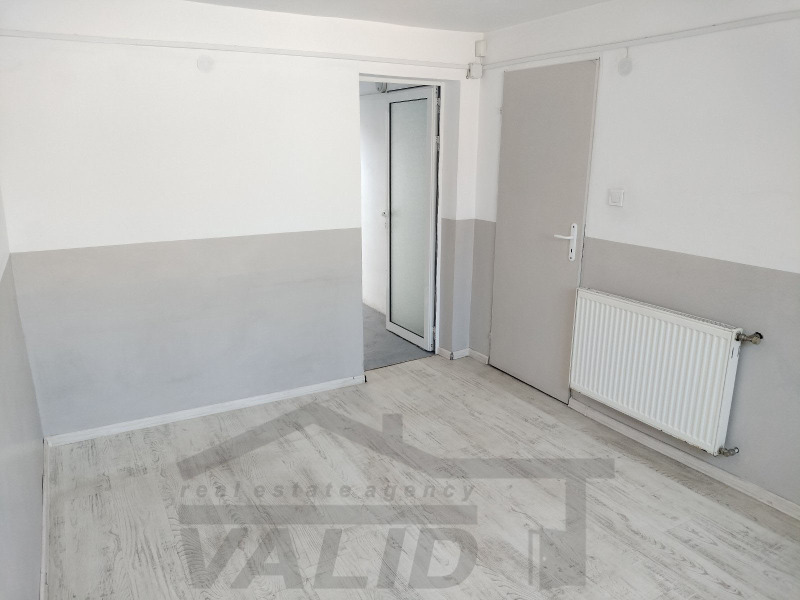 K pronájmu  Průmyslová budova Ruse , Centralen južen rajon , 255 m2 | 41550871 - obraz [11]