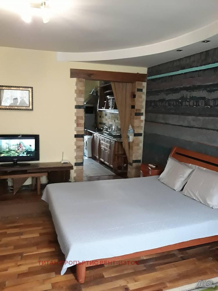 Дава под наем 1-СТАЕН, гр. Бургас, Център, снимка 3 - Апартаменти - 53071149