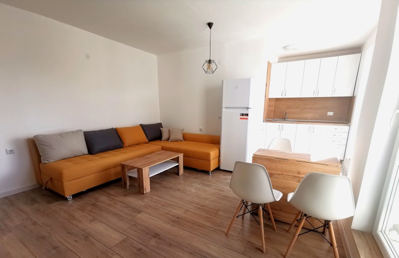 Te huur  1 slaapkamer Ruse , Tsentar , 70 m² | 10317387 - afbeelding [2]