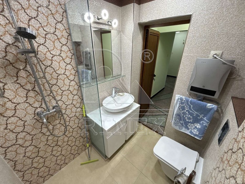 Дава под наем ОФИС, гр. Пловдив, Център, снимка 8 - Офиси - 53414144