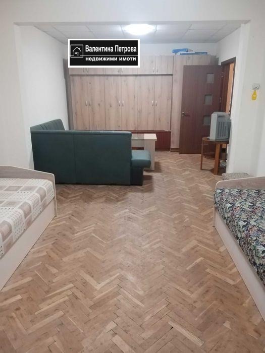 Do wynajęcia  1 sypialnia Ruse , Centar , 75 mkw | 98890399 - obraz [11]