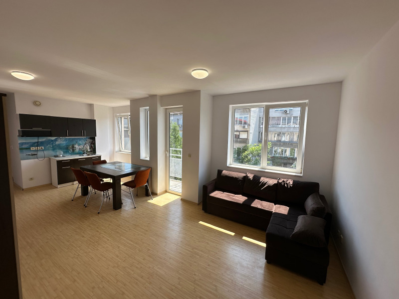 Da affittare  2 camere da letto Sofia , Reduta , 74 mq | 92651664