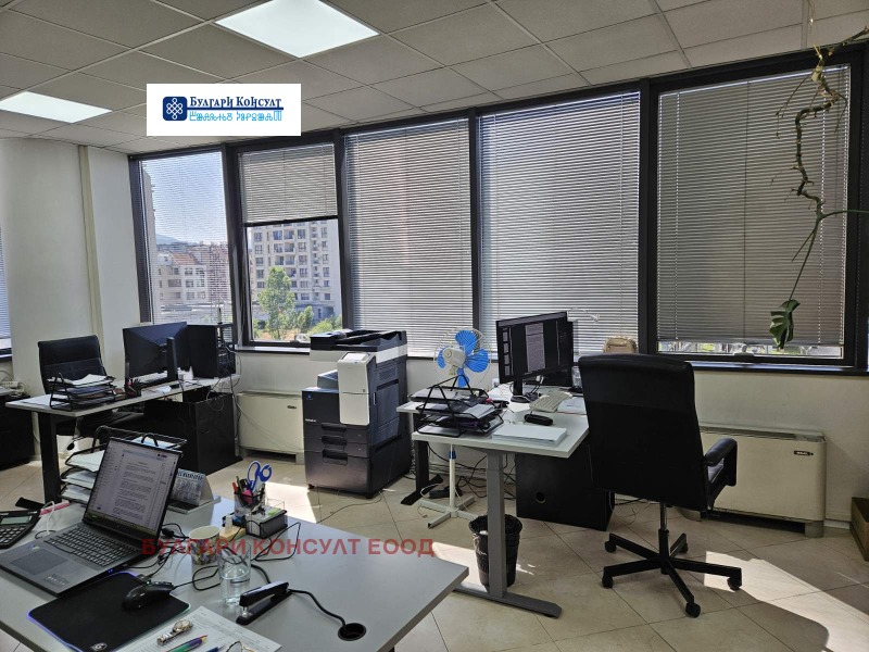 Para alugar  Escritório Sofia , Manastirski livadi , 160 m² | 82152288