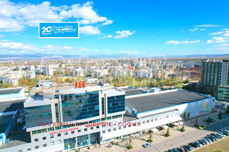 Дава под Наем ОФИС в град София, 7-ми 11-ти километър - 1450 кв.м / 10 800 € » 21 122.96 лв., БЪЛГЕРИАН ПРОПЕРТИС - СОФИЯ