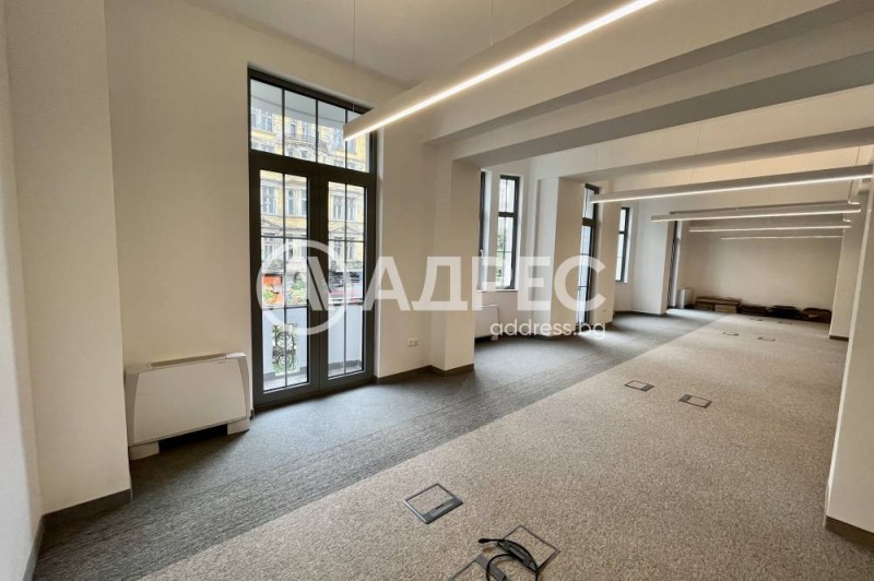 Дава под Наем ОФИС в град София, Център - 289 кв.м / 2 890 € » 5 652.35 лв., АДРЕС НЕДВИЖИМИ ИМОТИ