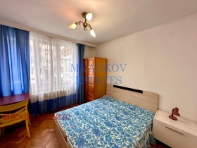 2 Schlafzimmer Zentar, Sofia 9