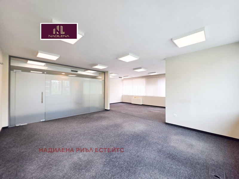 A louer  Bureau Sofia , Manastirski livadi , 208 m² | 52901803 - image [7]