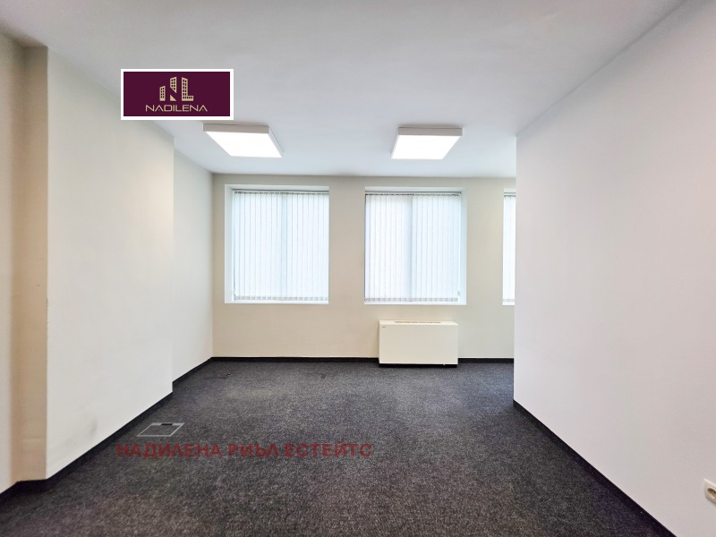A louer  Bureau Sofia , Manastirski livadi , 208 m² | 52901803 - image [10]